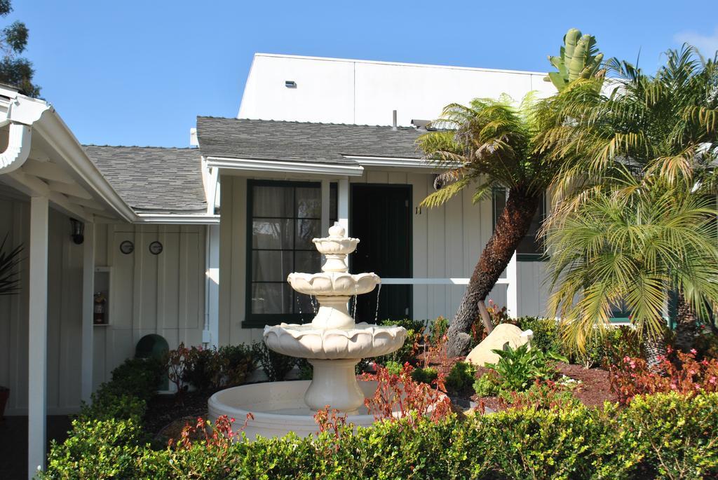 Coast Village Inn Santa Barbara Exterior photo